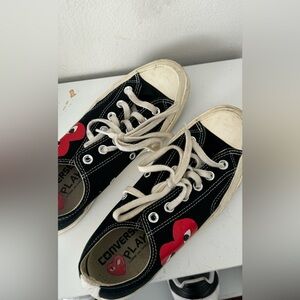 Play Commes des garçon heart converse
